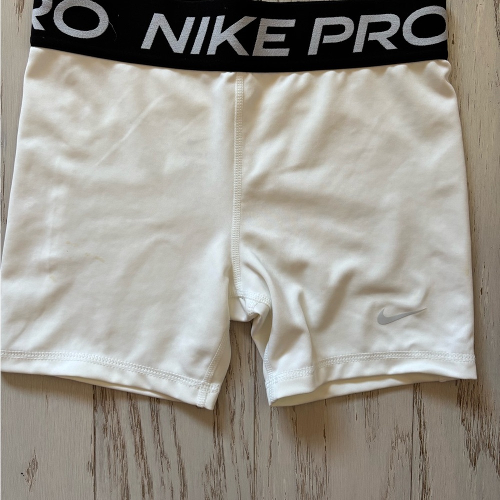 Nike Pro Dri-FIT White Shorts